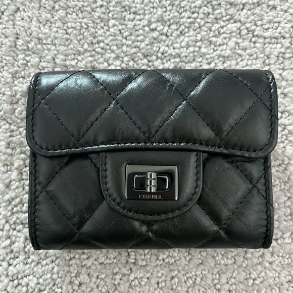Chanel Aged Calfskin Quilted 2.55 Reissue Flap Wallet So Black - Picture 1 of 5
